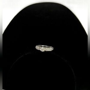 14k White Gold Diamond Ring